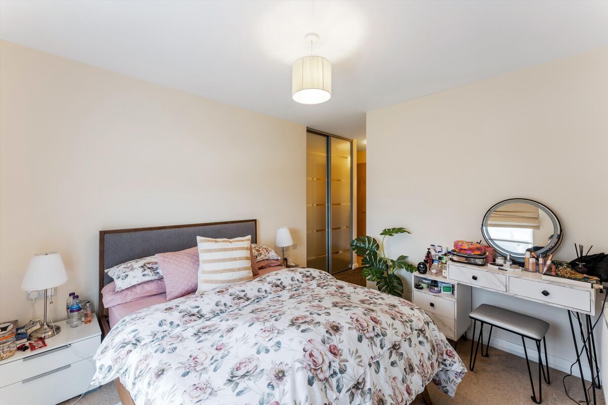 flat to rent in Hallmark Court, Ursula Gould Way, Limehouse Cut, London