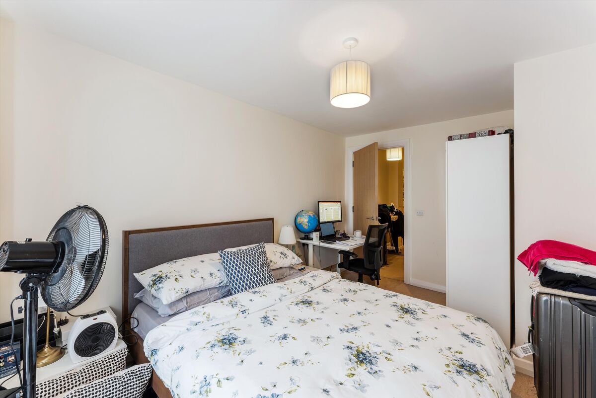 flat to rent in Hallmark Court, Ursula Gould Way, Limehouse Cut, London
