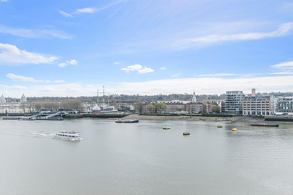 flat to rent in St. Davids Square, London, E14 CWQ012319237 Knight