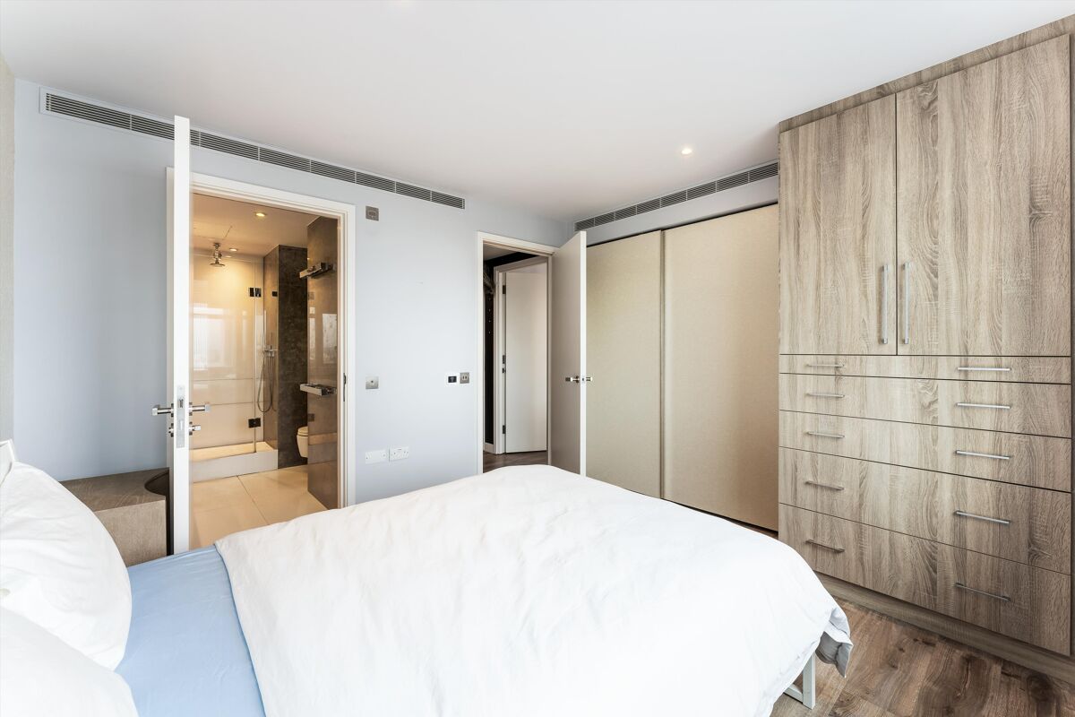 flat to rent in Pan Peninsula East, 3 Pan Peninsula Square, London, E14