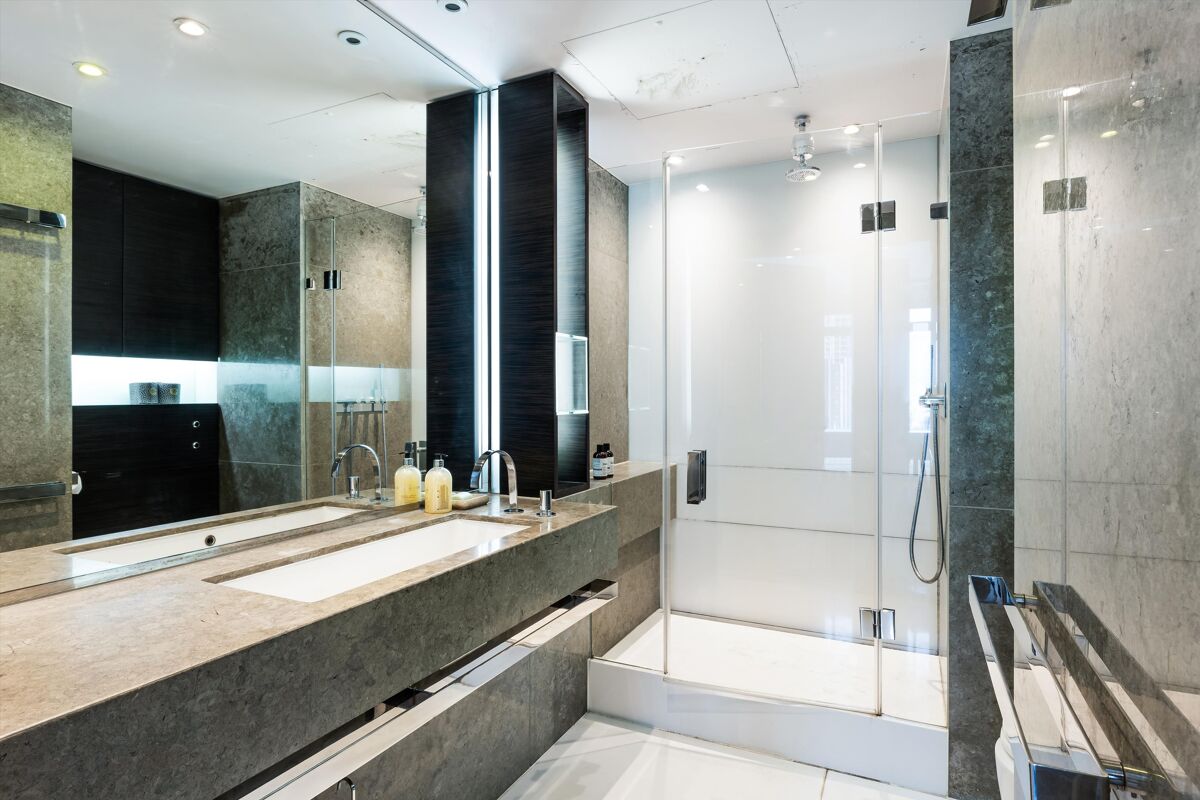 flat to rent in Pan Peninsula East, 3 Pan Peninsula Square, London, E14 CWQ012327450 Knight