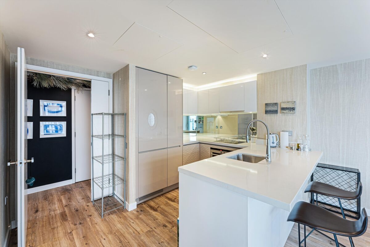 flat to rent in Pan Peninsula East, 3 Pan Peninsula Square, London, E14