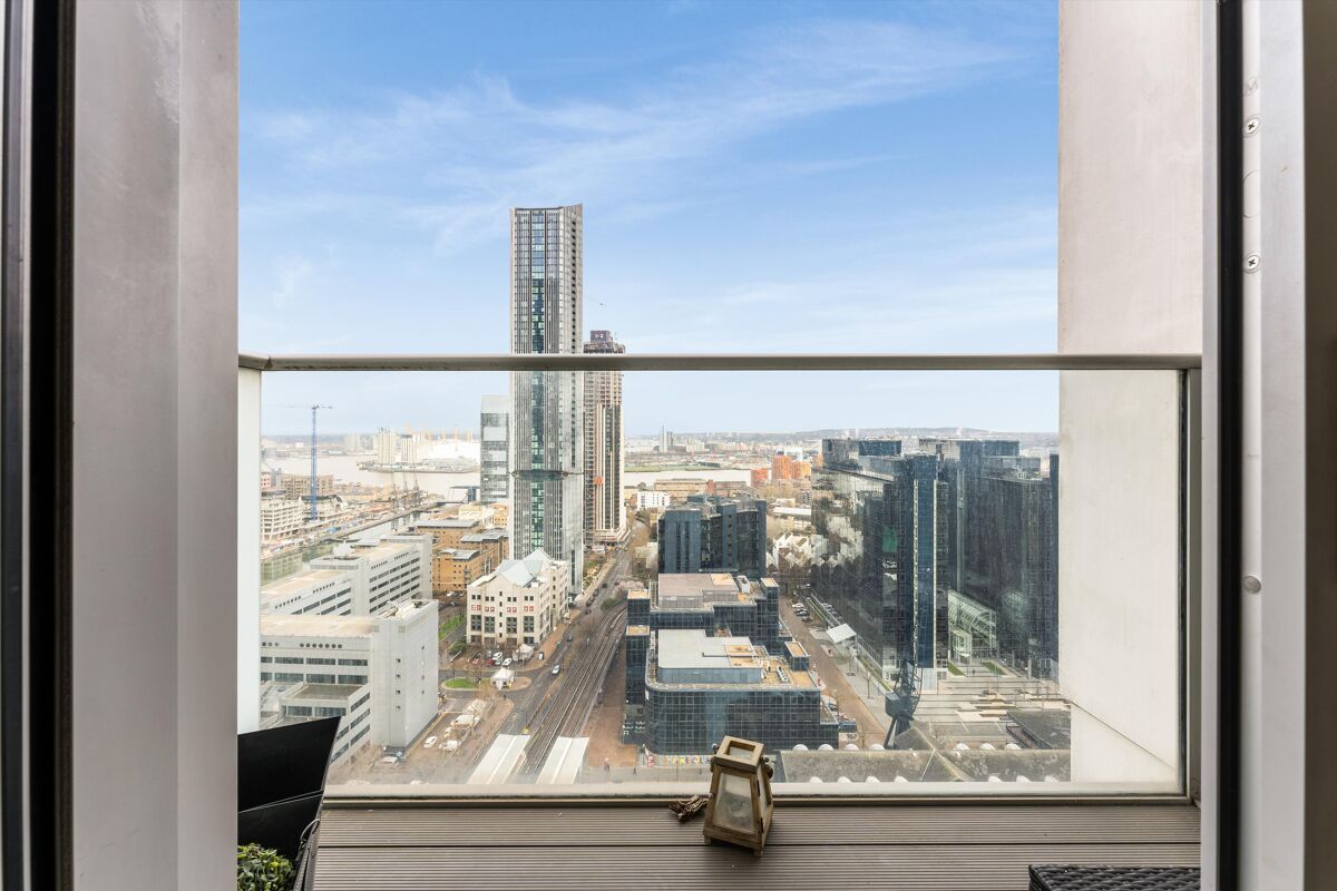 flat to rent in Pan Peninsula East, 3 Pan Peninsula Square, London, E14