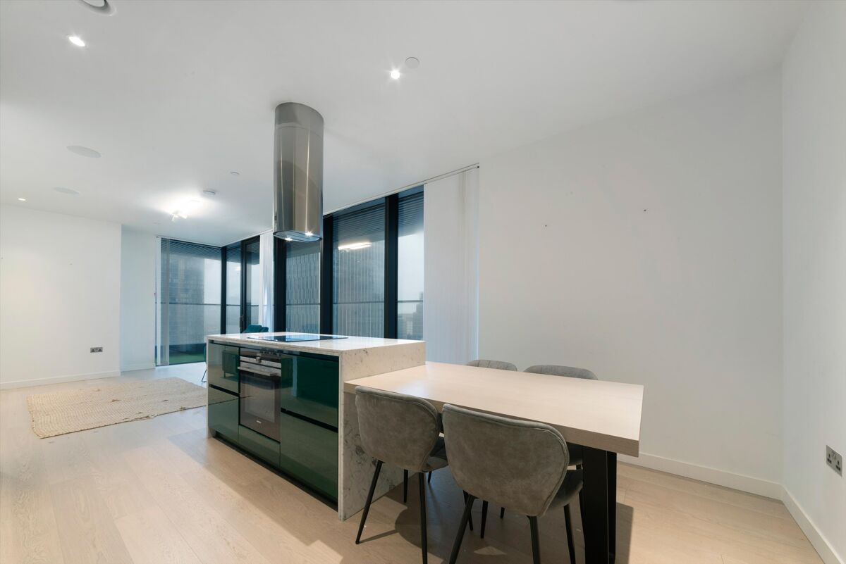 apartment to rent in Bagshaw Building, (The Wardian), London, E14