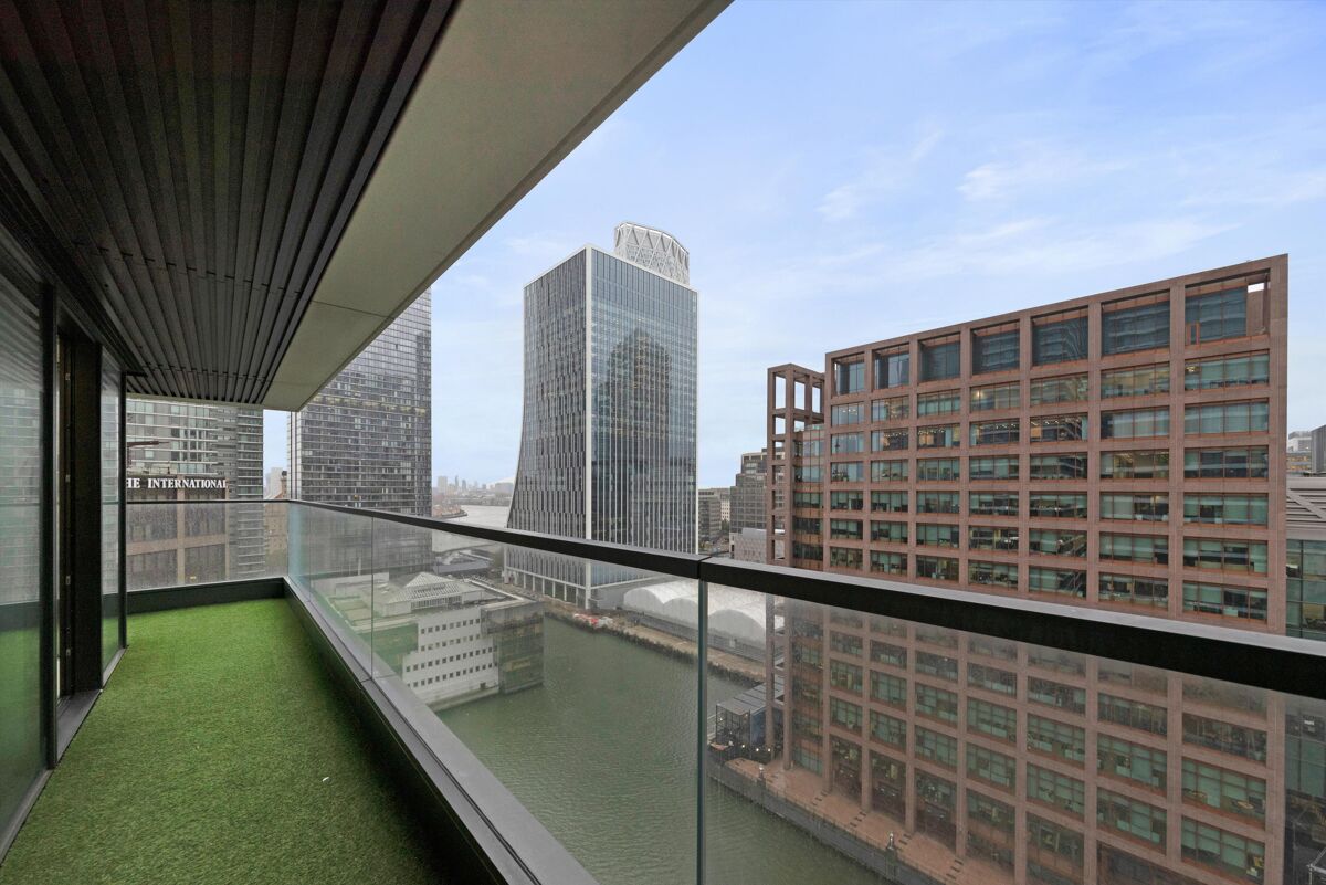 apartment to rent in Bagshaw Building, (The Wardian), London, E14