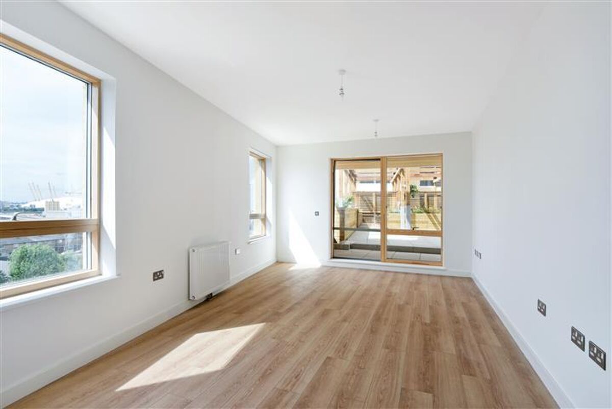flat to rent in Sherrington Court, Rathbone Street, London, E16