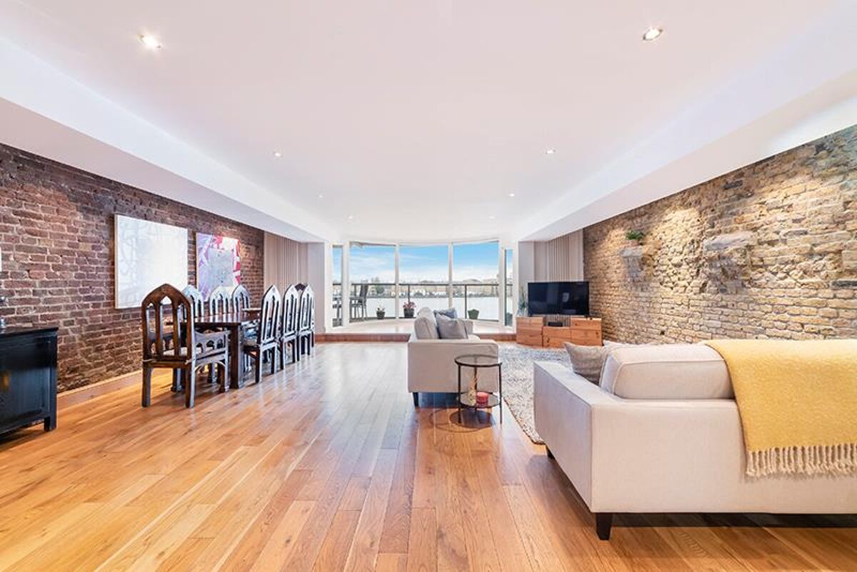 flat to rent in Roneo Wharf, Narrow Street, Limehouse, London, E14