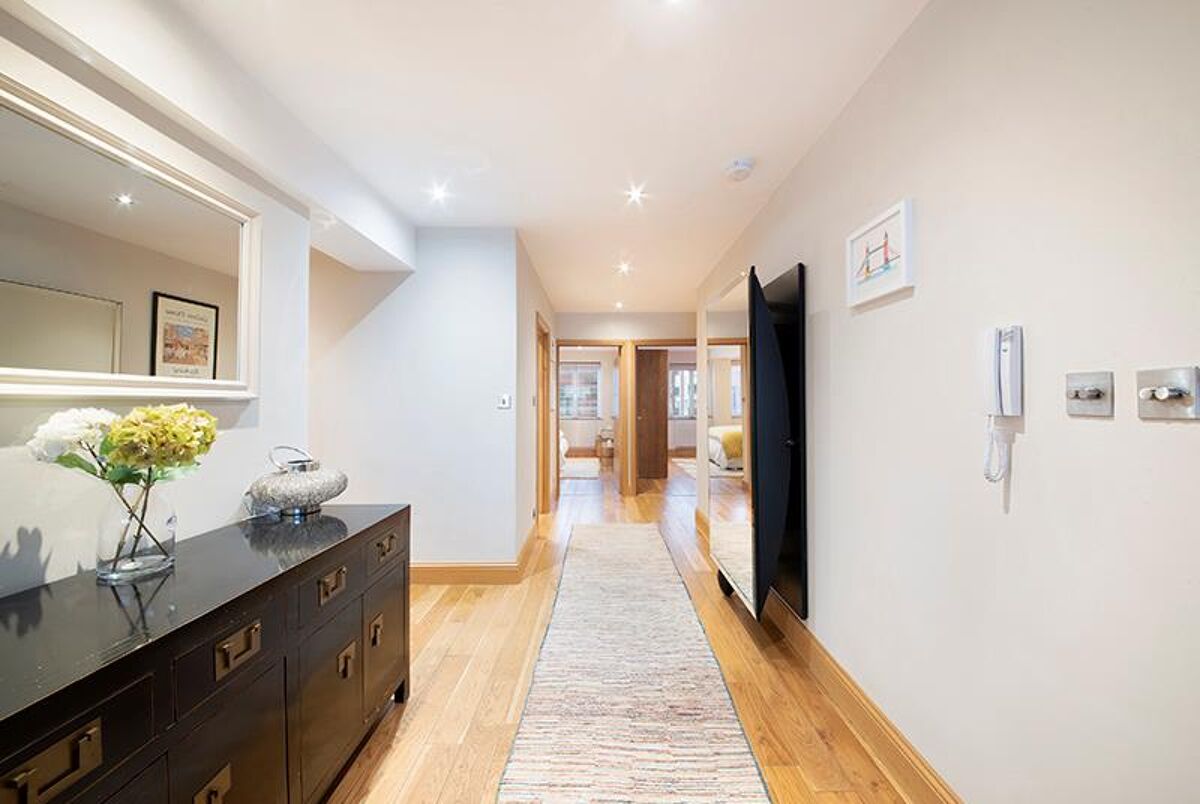 flat to rent in Roneo Wharf, Narrow Street, Limehouse, London, E14