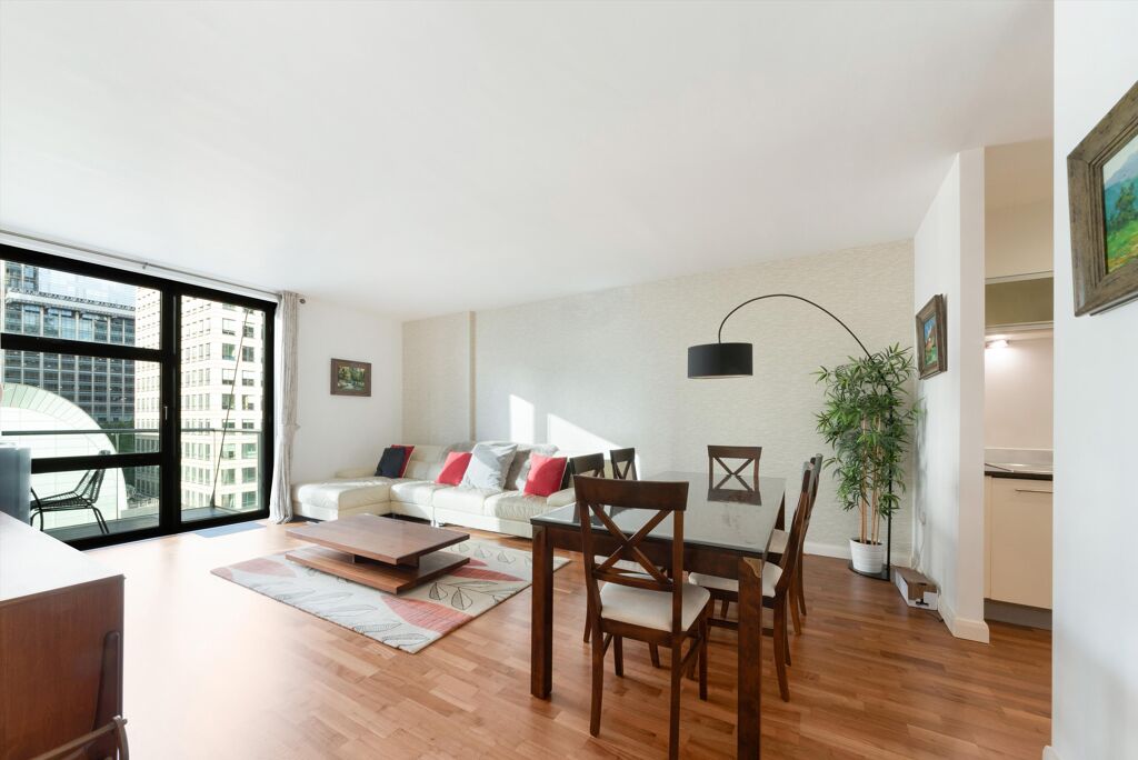 Image of Discovery Dock Apartments West, 2 South Quay Square, London, E14