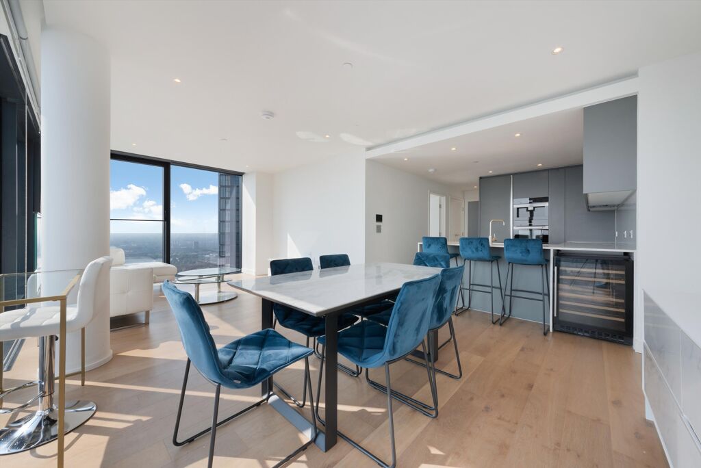 Image of Hampton Tower, Marsh Wall, London, E14.