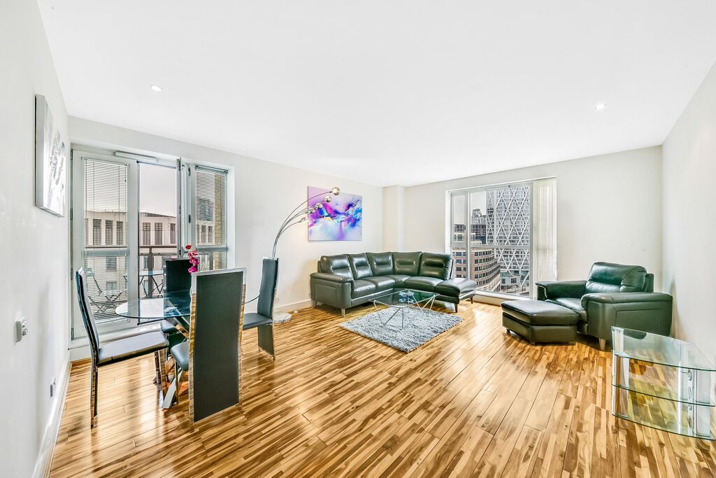 Image of Berkeley Tower, Westferry Circus, Nr Canary Wharf, London, E14