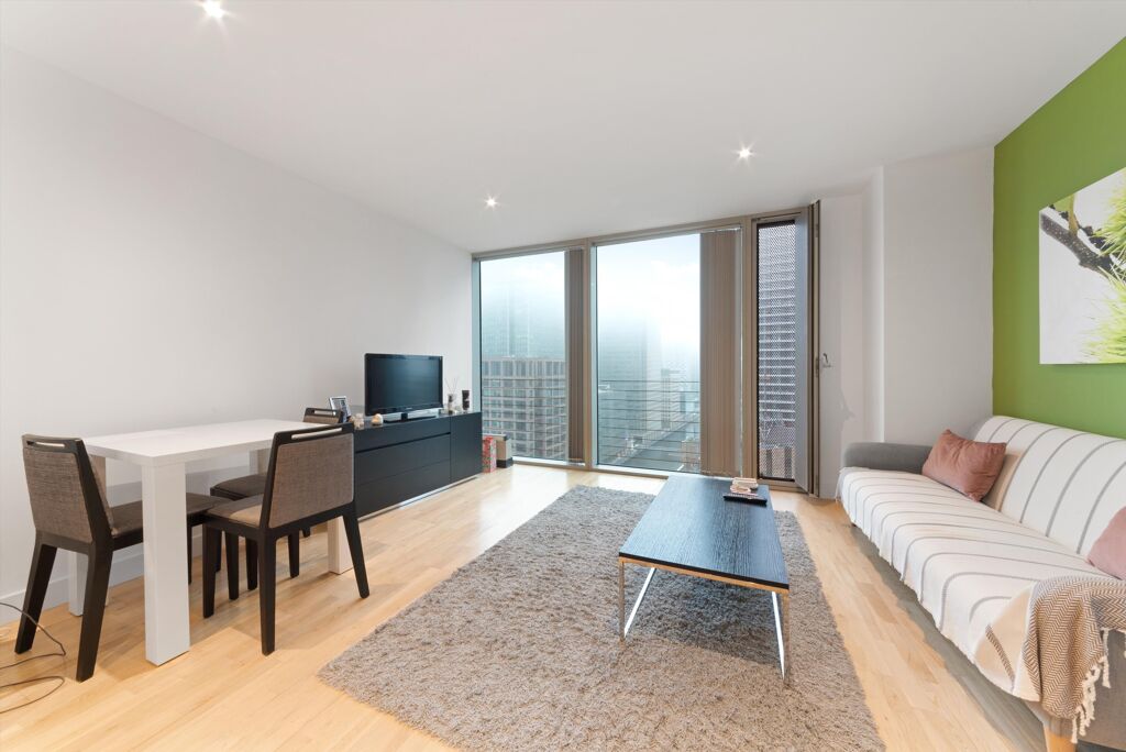 Image of Landmark East Tower, 24 Marsh Wall, Canary Wharf, Docklands, London, E14