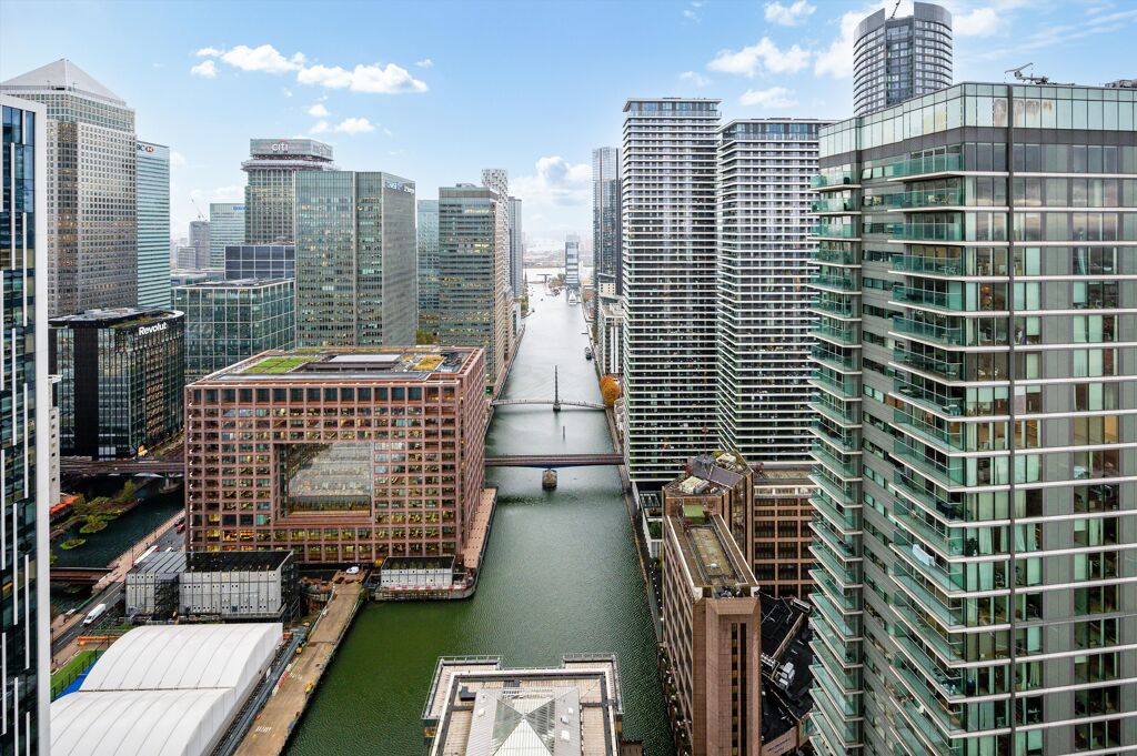 Image of Landmark Pinnacle, Marsh Wall, London, E14.