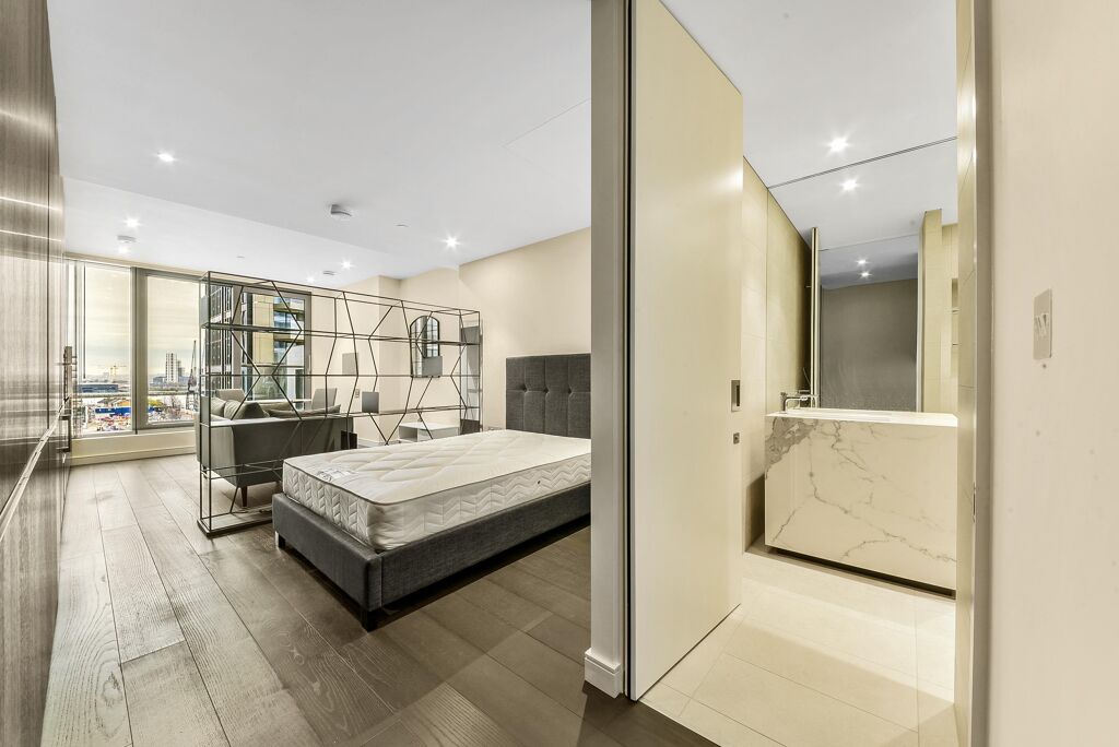 Image of 10 Park Drive, Canary Wharf, London, E14.