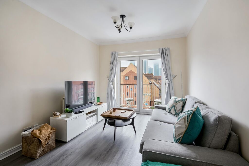 Image of Cadnam Lodge, Schooner Close, London, E14.