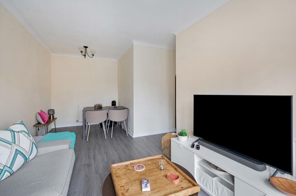 Image of Cadnam Lodge, Schooner Close, London, E14.
