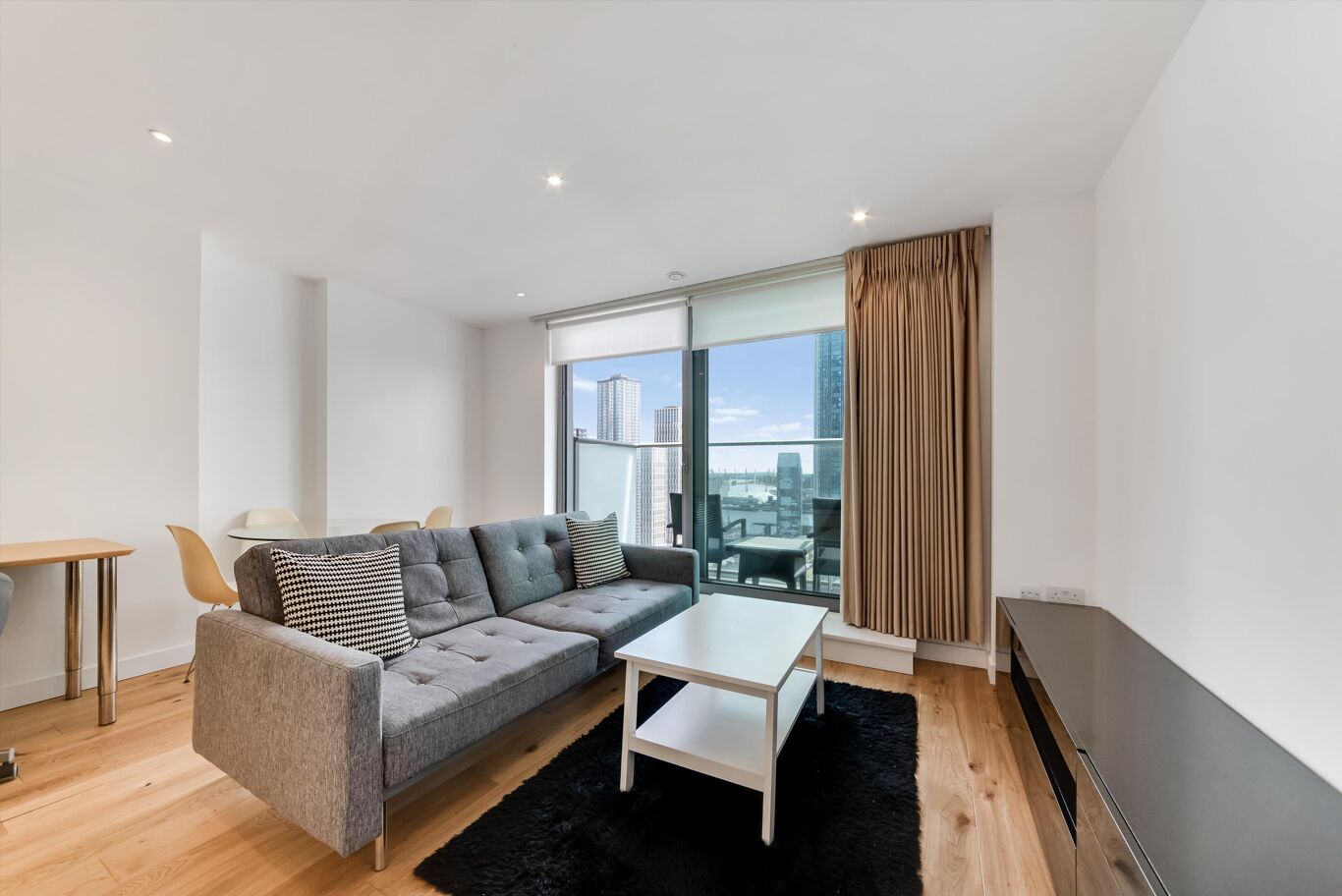 Image of 1 Pan Peninsula Square, Nr Canary Wharf, London, E14.