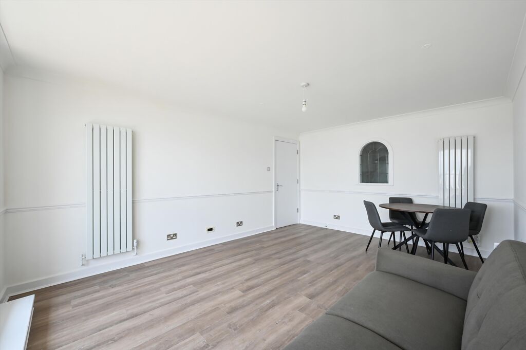 Image of Bartholomew Court, 10 Newport Avenue, London E14