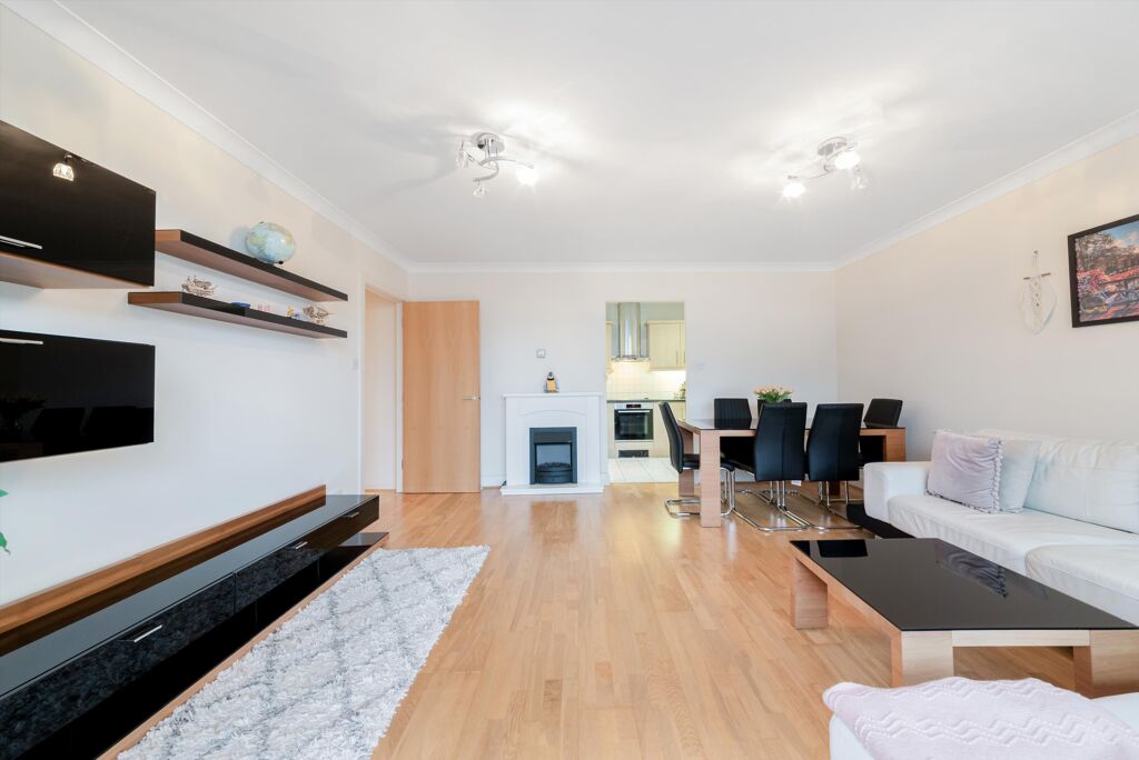 Image of Boardwalk Place, Nr Canary Wharf, London, E14