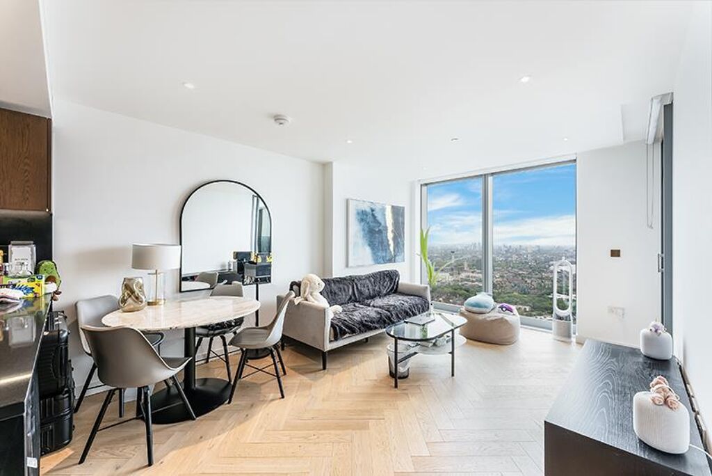 Image of Landmark Pinnacle, Marsh Wall, London, E14