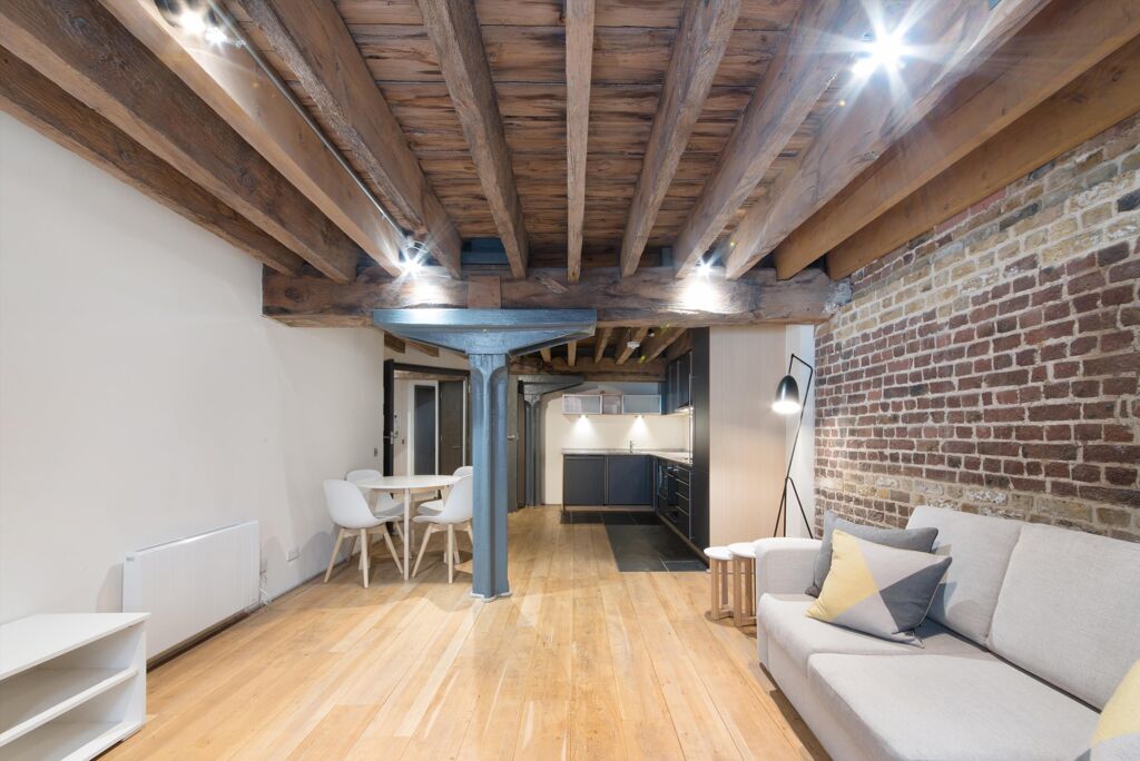 Image of Port East Apartments, Hertsmere Road, Nr Canary Wharf, London, E14