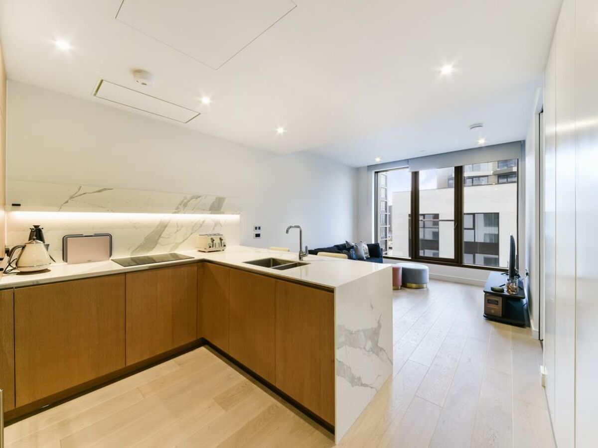 Flat To Rent In 10 Park Drive Canary Wharf London E14 flat-to-rent-in-10-park-drive-canary-wharf-london-e14