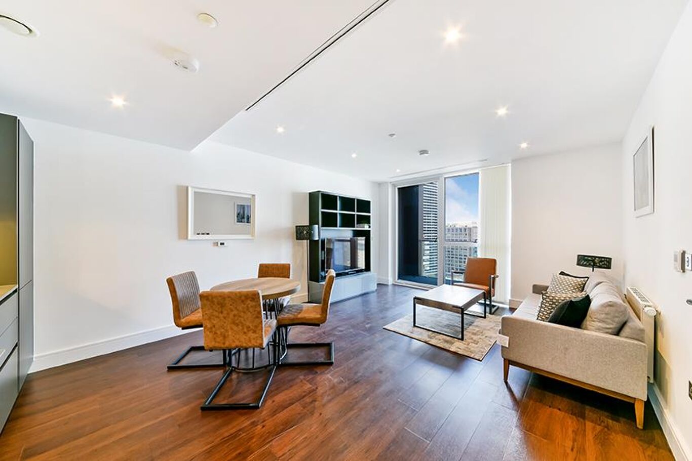 Image of Maine Tower, Harbour Way, London, E14