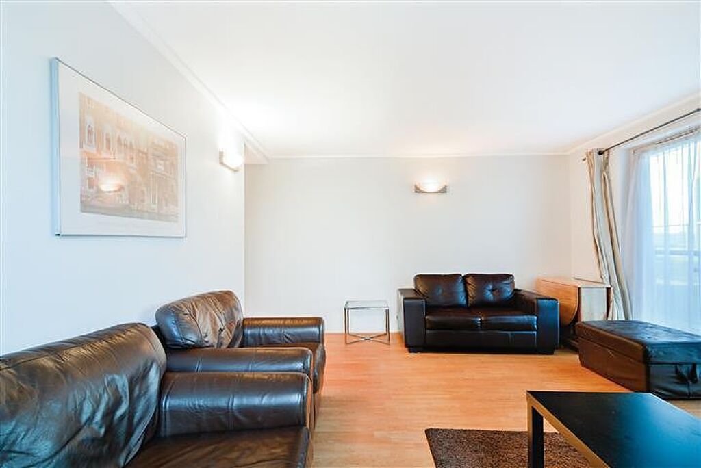 Image of Seacon Tower, Hutchings Street, London, E14