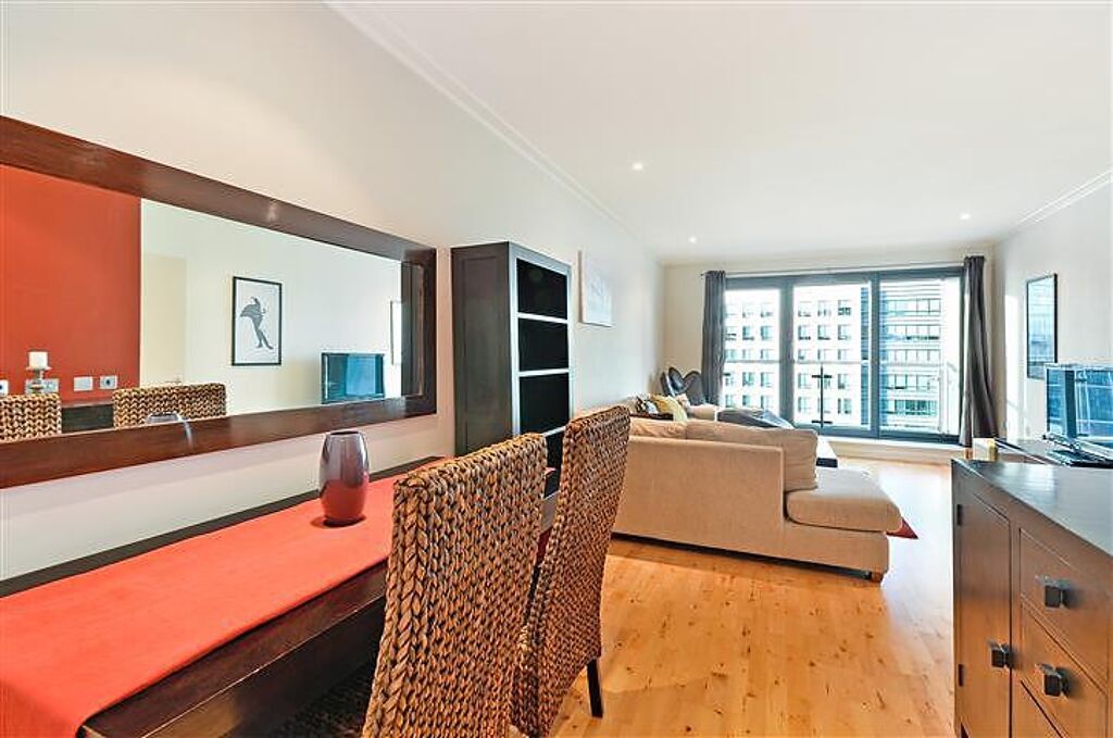 Image of Discovery Dock Apartments East, South Quay Square, Nr Canary Wharf, London, E14