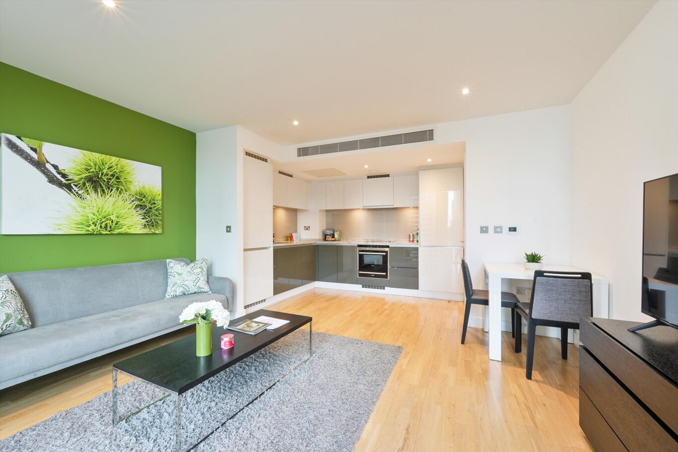 Image of Landmark East Tower, 24 Marsh Wall, Canary Wharf, E14