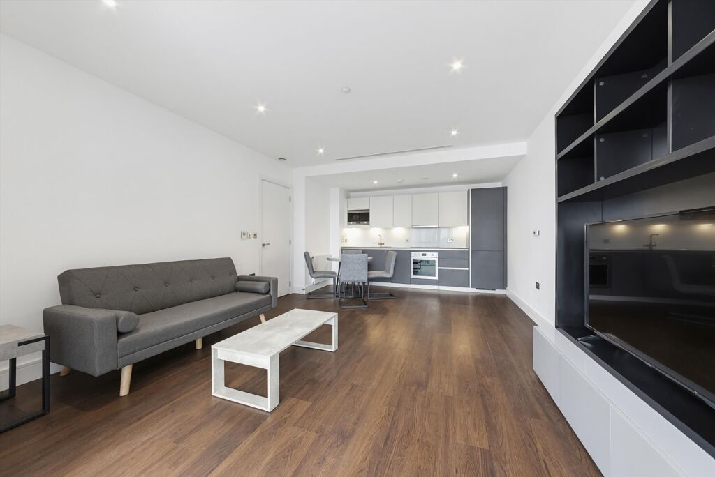 Image of Maine Tower, Harbour Way, London, E14.