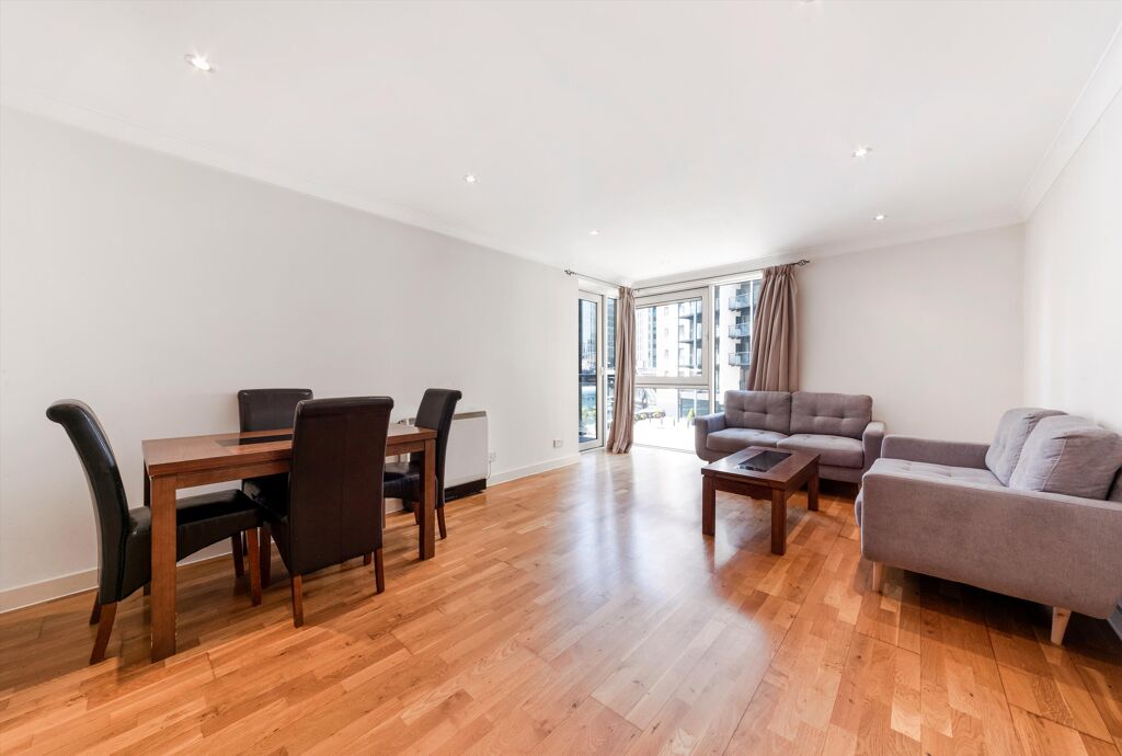 Image of Boardwalk Place, Nr Canary Wharf, London, E14.