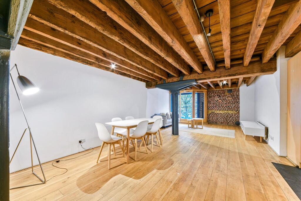 Image of Port East Apartments, Hertsmere Road, Nr Canary Wharf, London, E14