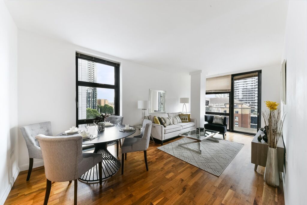Image of Discovery Dock Apartments West, South Quay Square, London E14