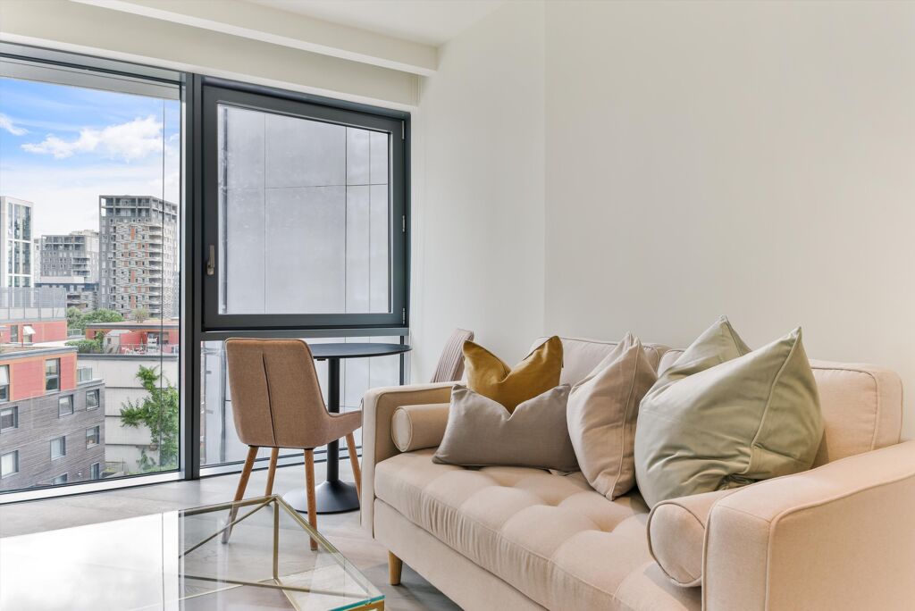 Image of Aspen Marsh Wall, London, E22