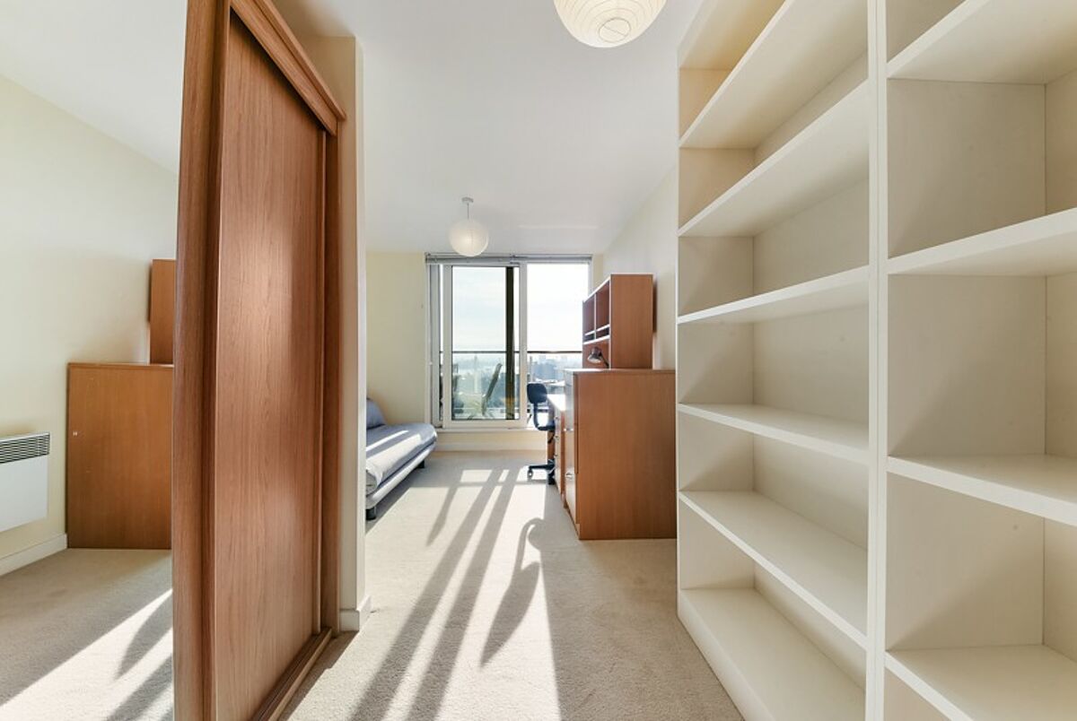 flat to rent in Basin Approach, Limehouse, London, E14 CWQ107525