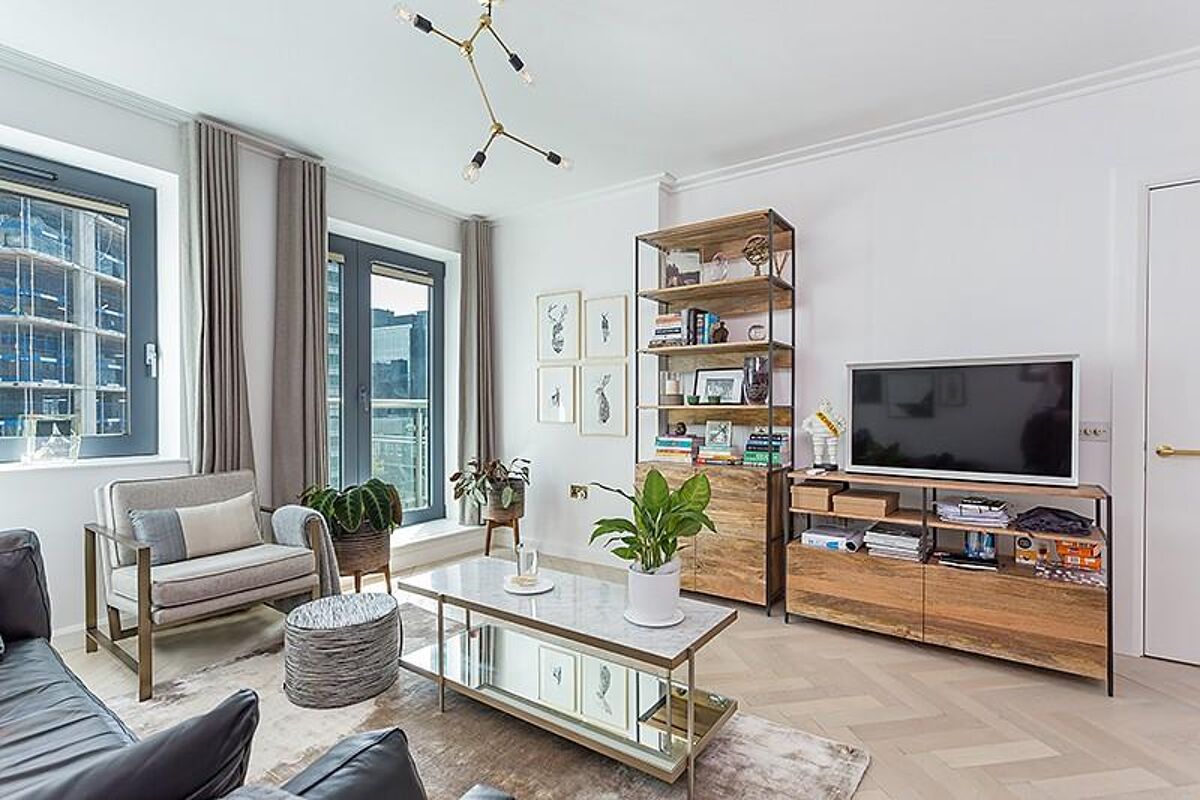 flat to rent in Discovery Dock Apartments East, South Quay Square, Nr