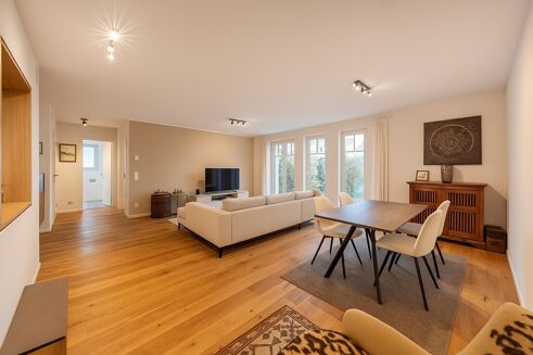 Picture of 3 bedroom house for sale.