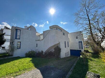 Picture of 3 bedroom house for sale.