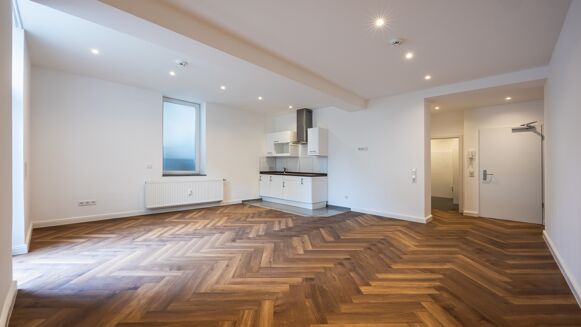 Picture of 1 bedroom apartment for sale.