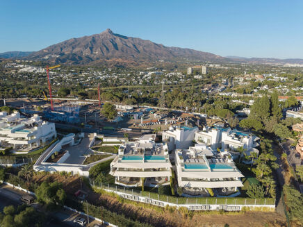 Picture of 4 bedroom villa for sale.