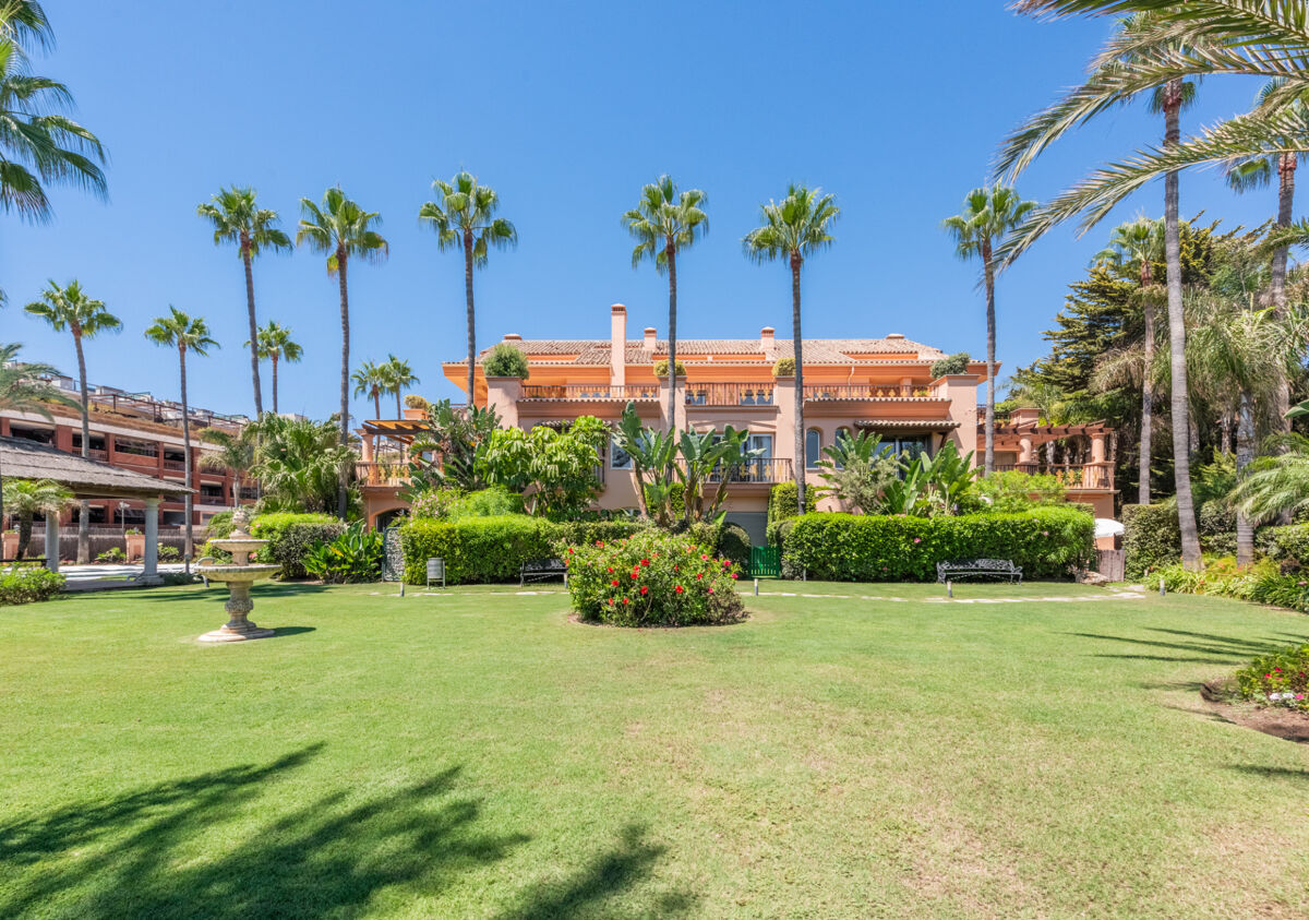 apartment for sale in Casa Nova, Marbella, Malaga DM5118 Knight Frank