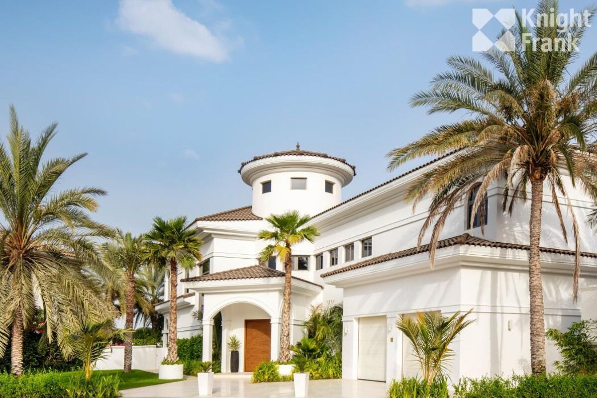 Eiendom Til Salgs Frond D Signature Villa Palm Jumeirah Dubai Knight Frank