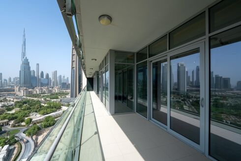 Picture of 3 bedroom apartment for sale.