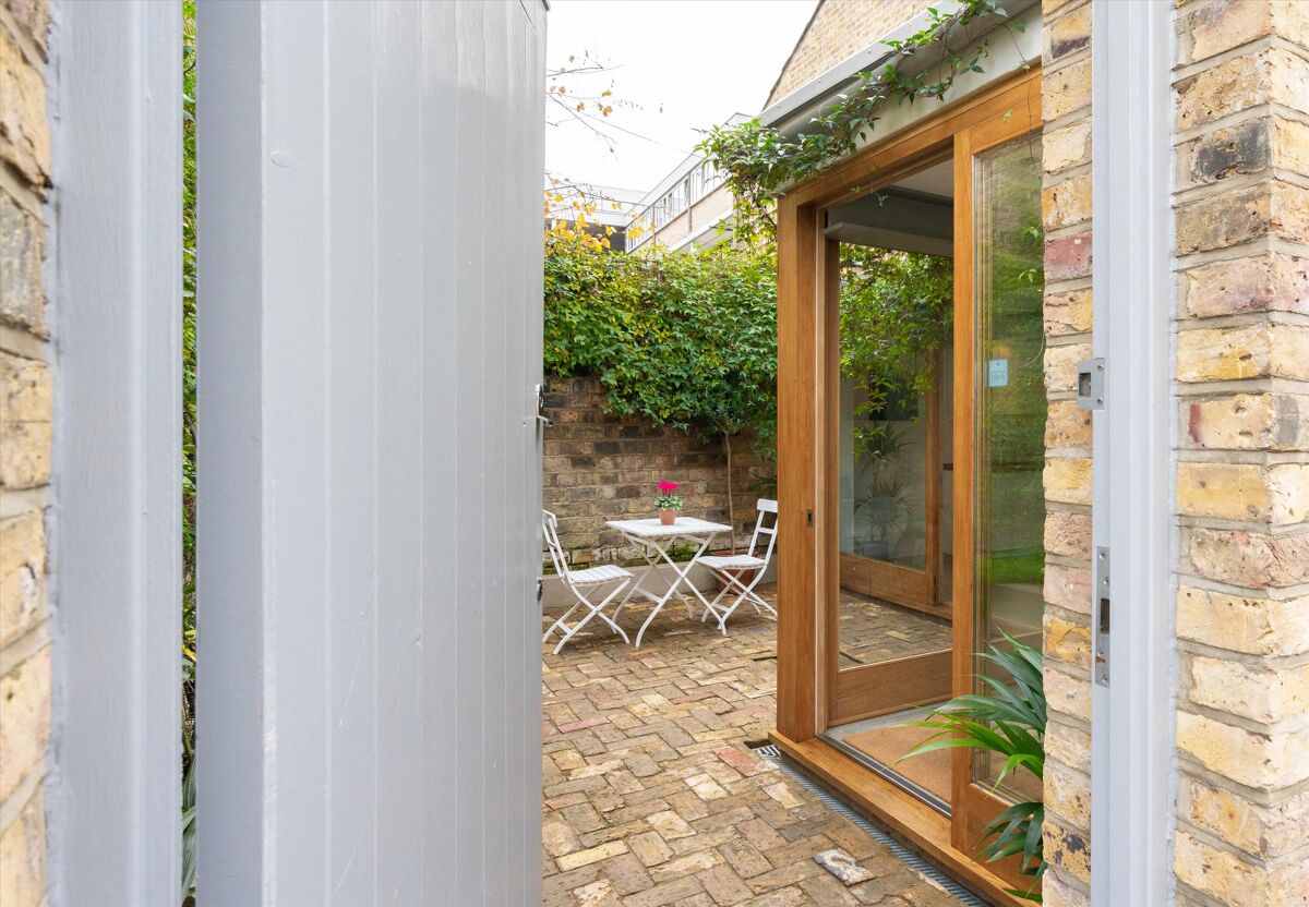 flat for sale in Peckham Rye, Peckham London SE15 DUL012001863