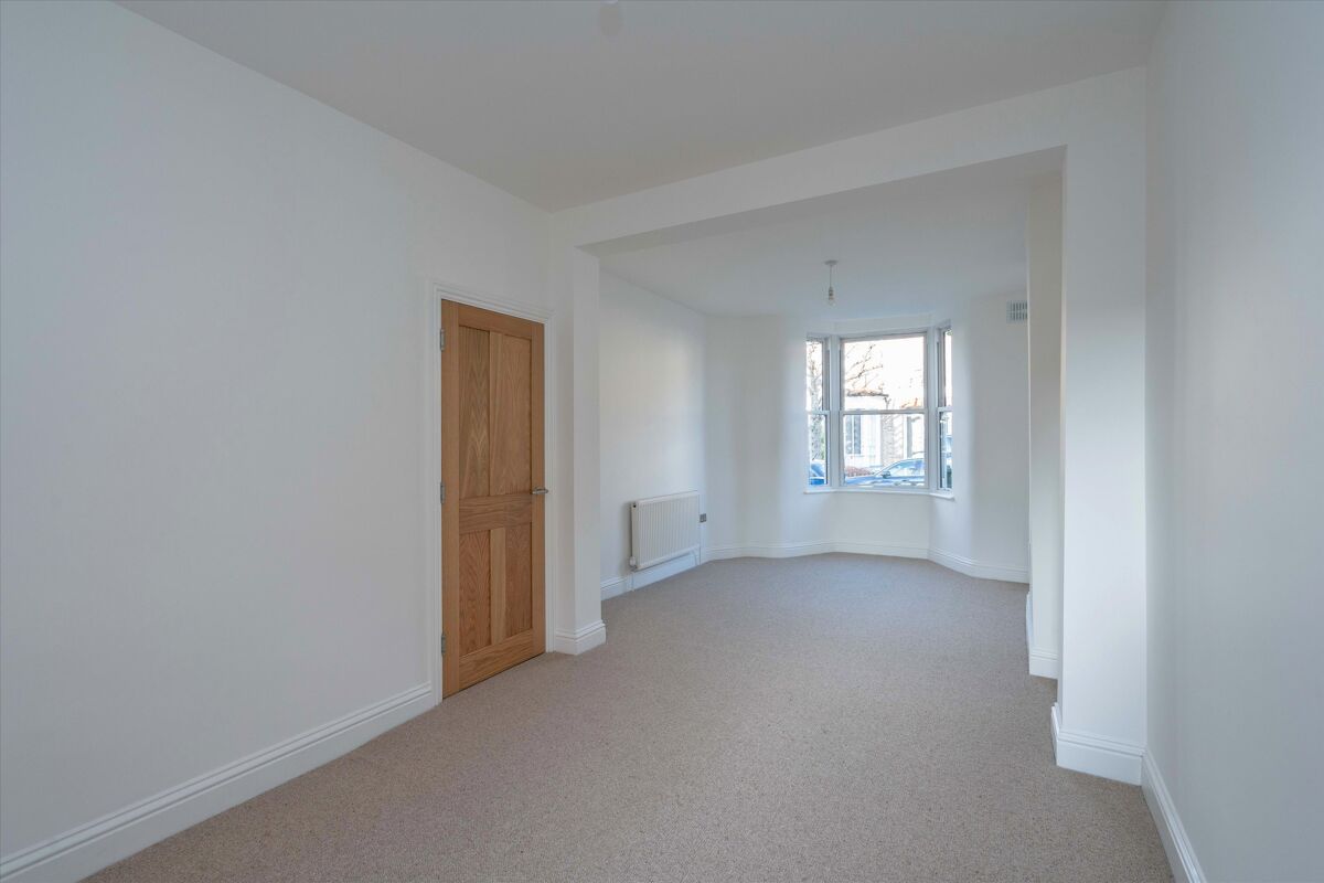 house for sale in Chesterfield Grove, East Dulwich London SE22