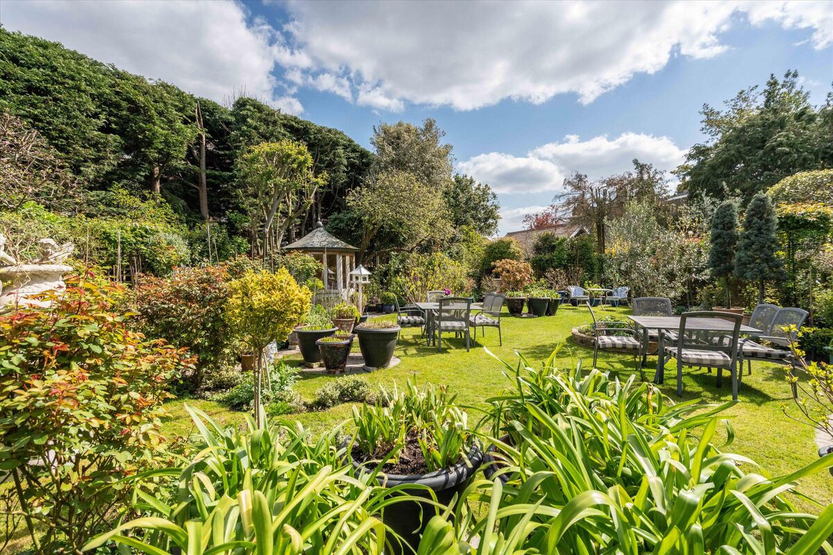 house for sale in Lovelace Road, West Dulwich, London, SE21