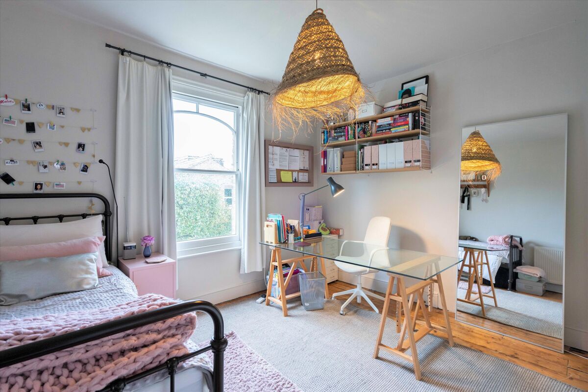 house for sale in Elfindale Road, North Dulwich London SE24