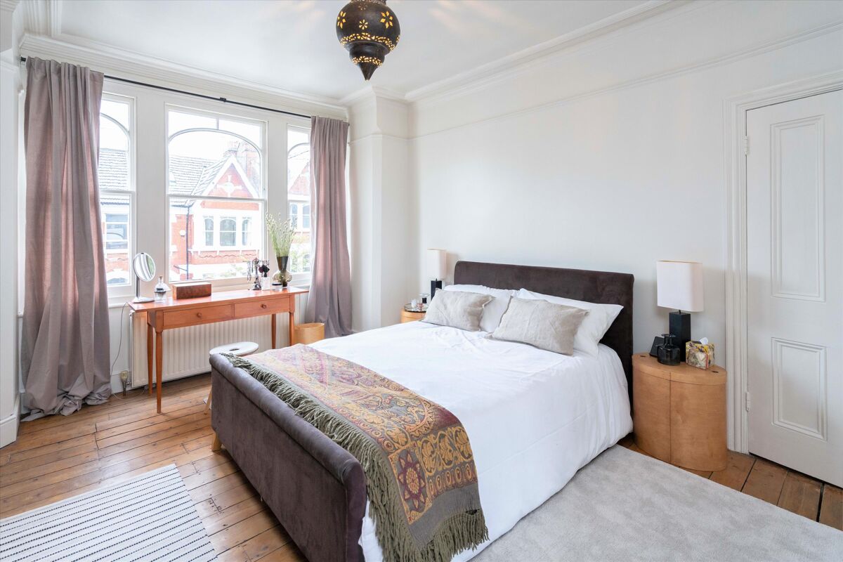 house for sale in Elfindale Road, North Dulwich London SE24