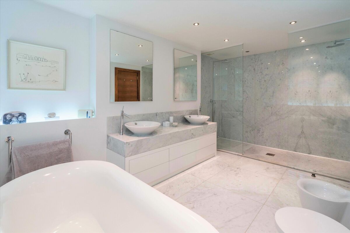 house for sale in Frank Dixon Close, Dulwich Village London SE21